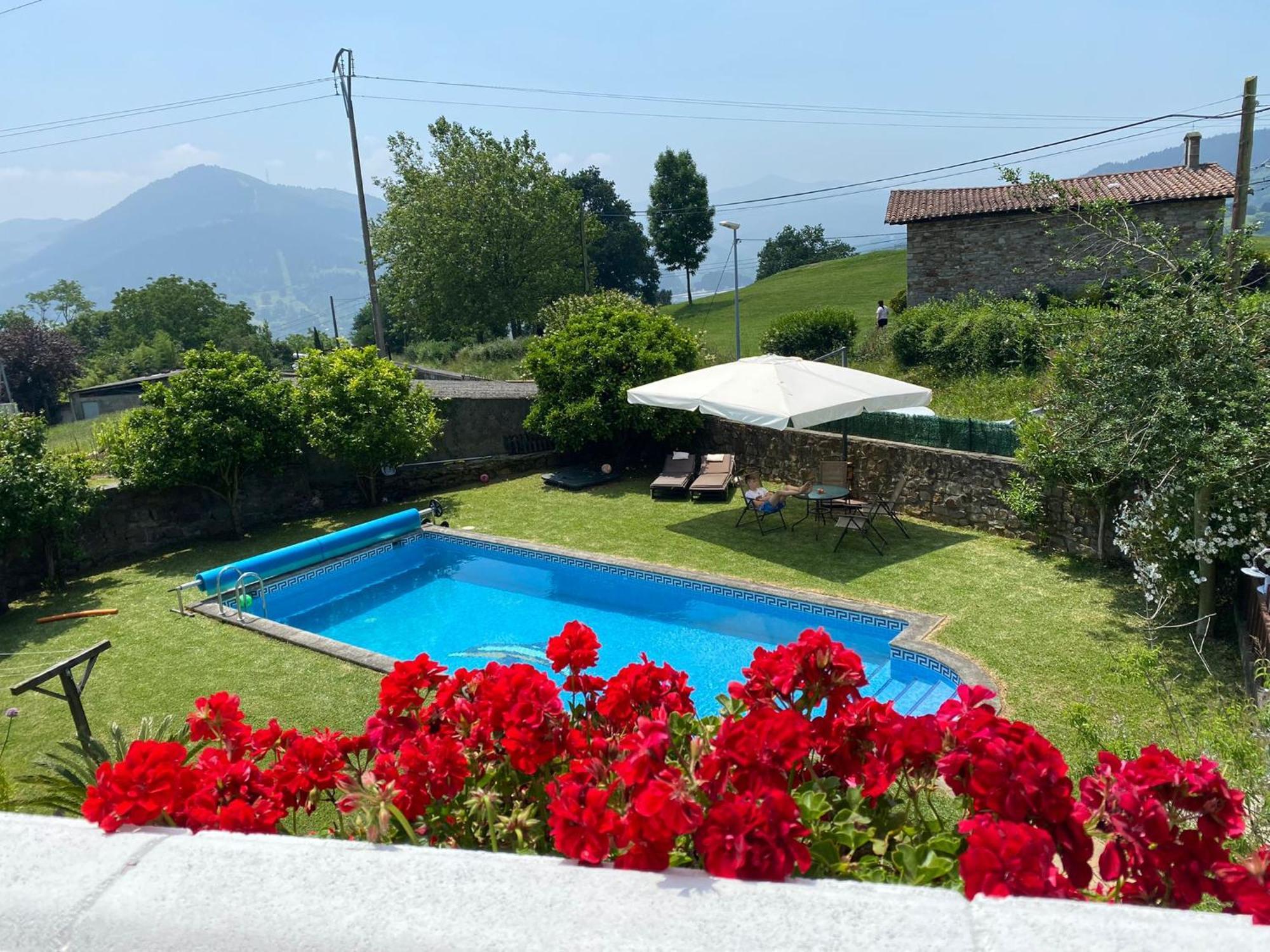 Apartamento Bilbo Near Atico Rural Con Terraza Basauri Exterior foto