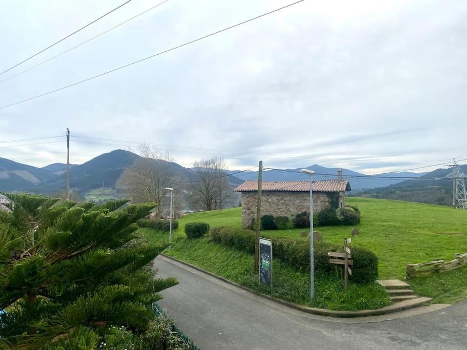 Apartamento Bilbo Near Atico Rural Con Terraza Basauri Exterior foto